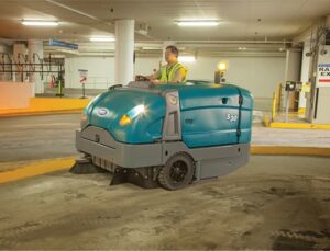 Industrial sweeper